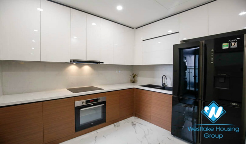 Two-storey apartment with four bedrooms, fully furnished, new furniture, Sunshine City for rent